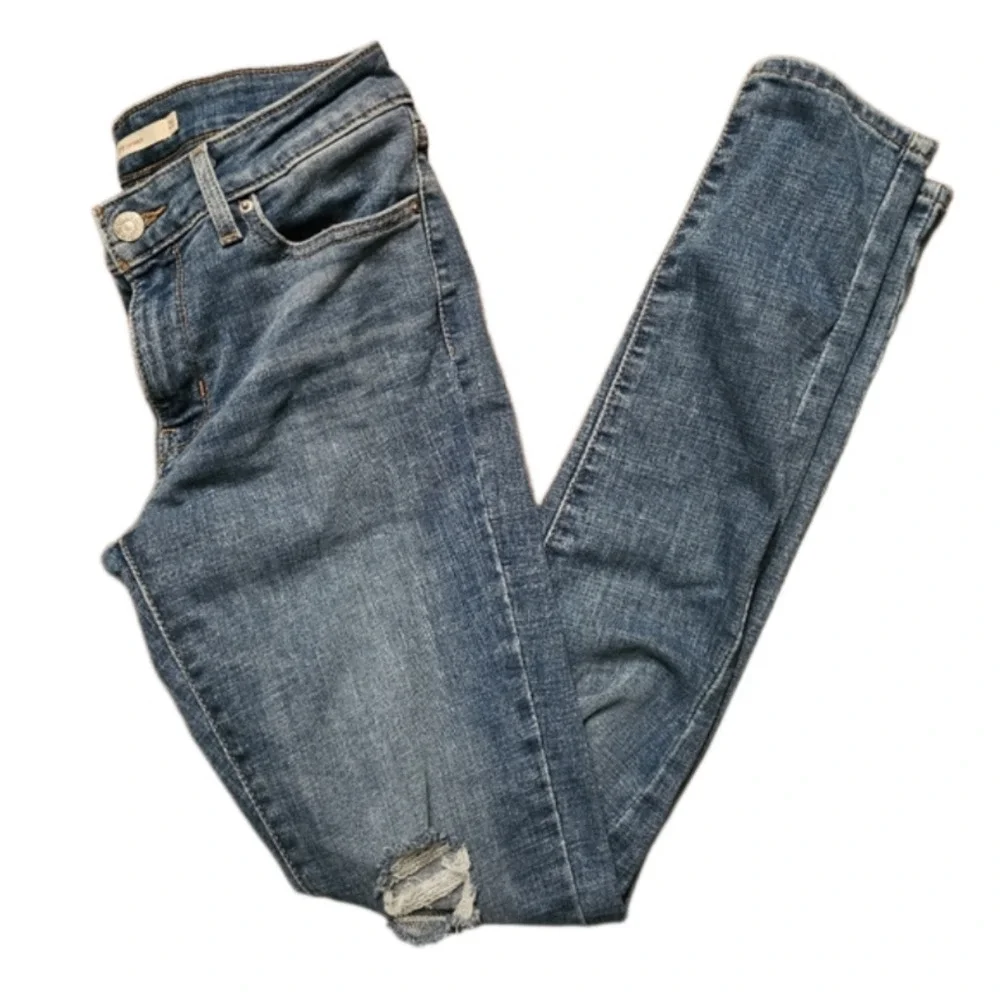 LEVI'S 711 skinny jeans. Size 26/30inseam. EXCELLENT CONDITION! - Picture 1 of 7